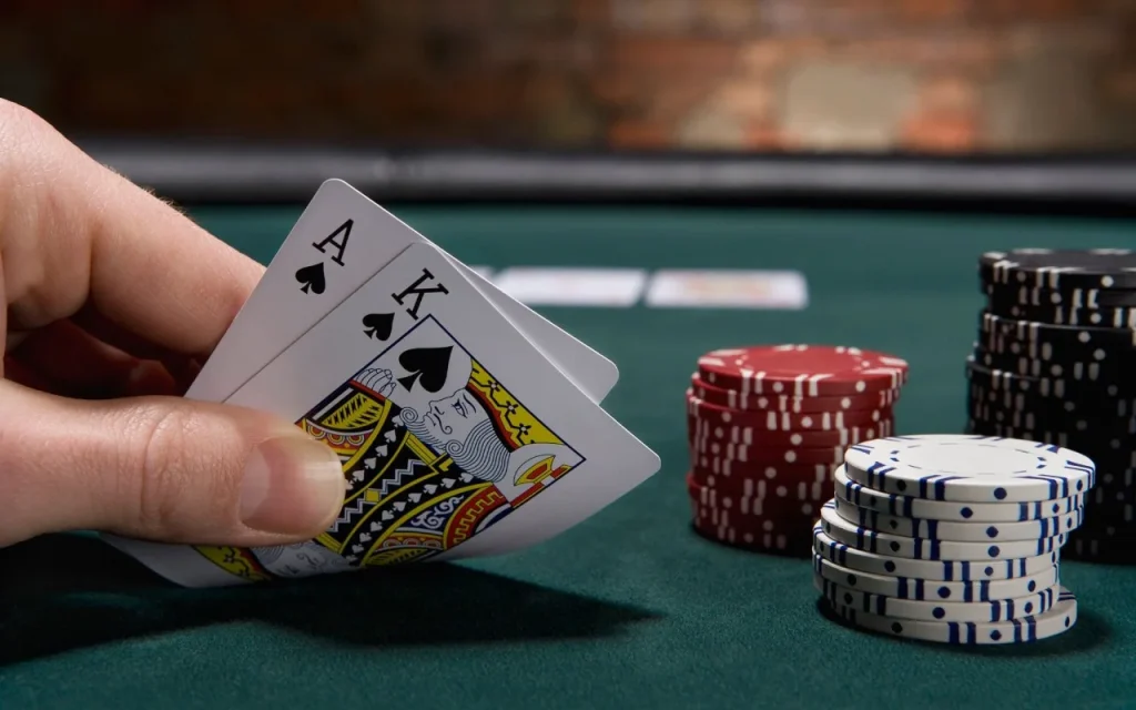 Playing Poker Like a Pro: Strategies for Beginners